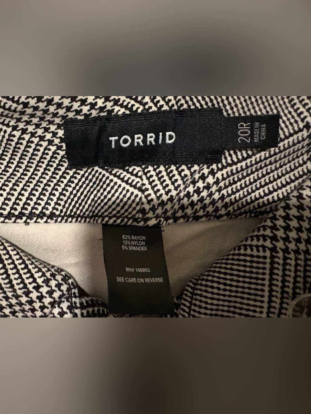 torrid Gray Glen Plaid Women’s Dress Pants - Picture 3 of 3